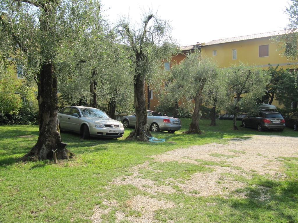 Hotel Carlo Brenzone sul Garda Zewnętrze zdjęcie