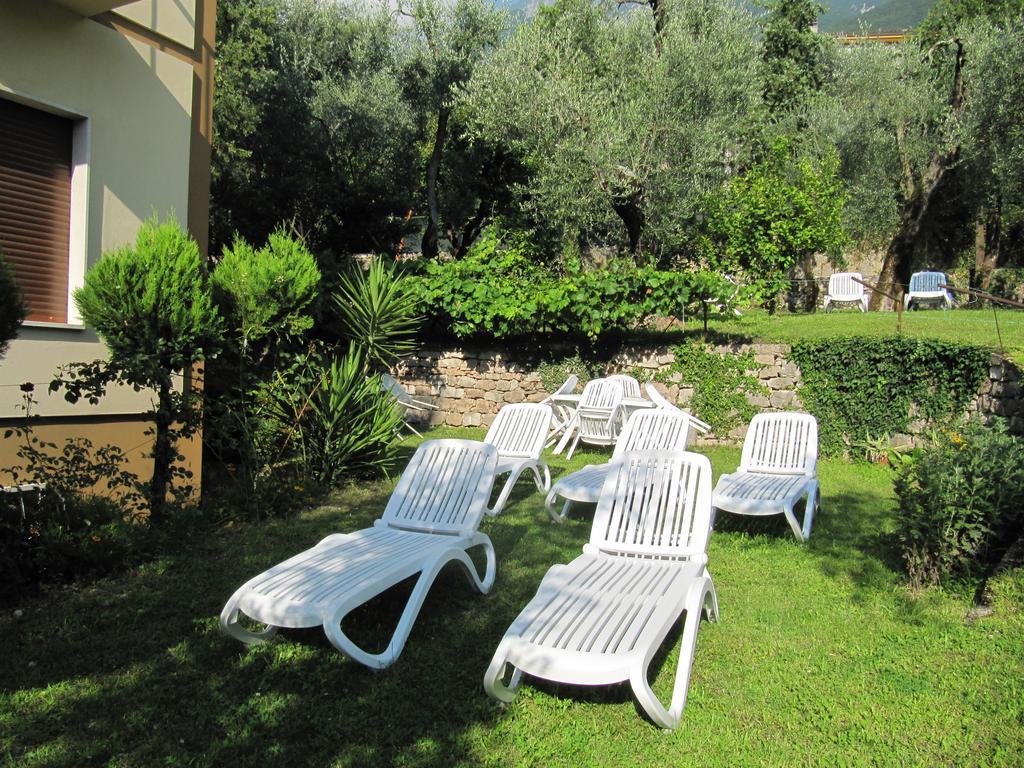 Hotel Carlo Brenzone sul Garda Zewnętrze zdjęcie