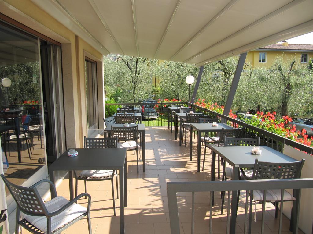 Hotel Carlo Brenzone sul Garda Zewnętrze zdjęcie